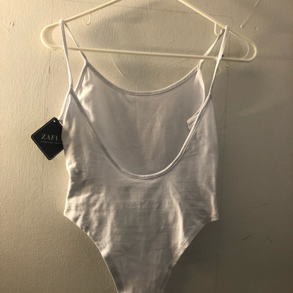 2 body suits b&w - Picture 4 of 4